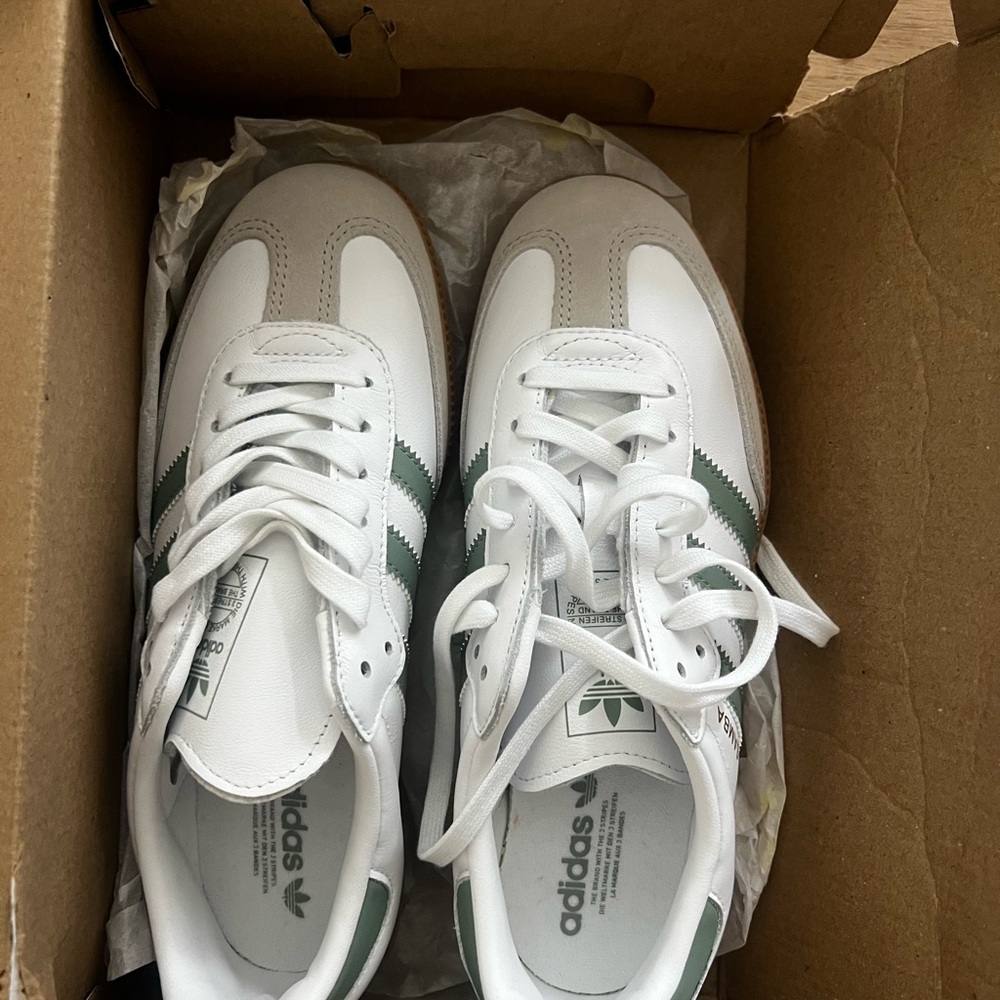 Adidas Classic White and Green Sneakers Unisex